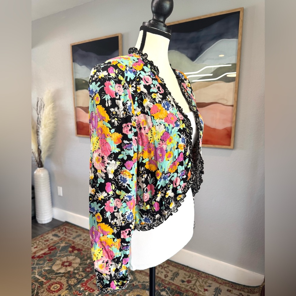 Vintage Platinum Floral Multicolor Cropped Jacket - Picture 2 of 6